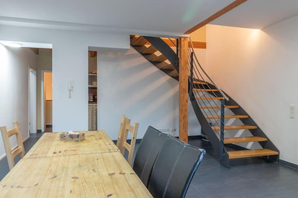 Maisonette-Wohnung Mit 5 Schlafzimmern Woerrstadt Экстерьер фото