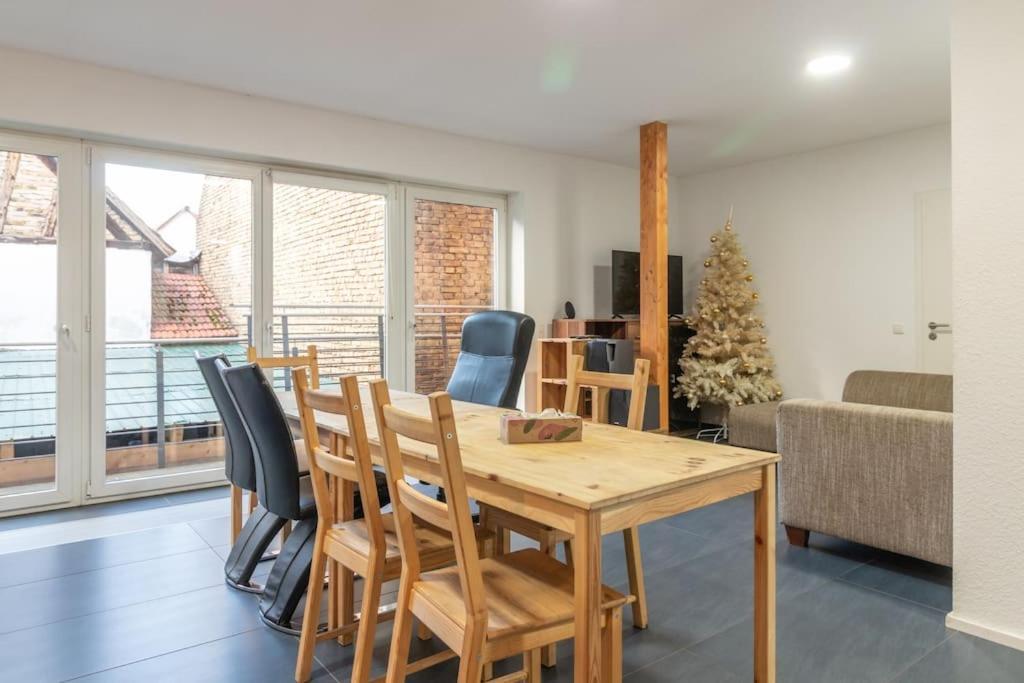 Maisonette-Wohnung Mit 5 Schlafzimmern Woerrstadt Экстерьер фото